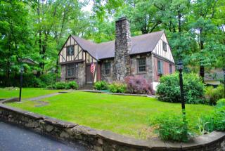 21 Ridge Trl, Kinnelon, NJ 07405-3119