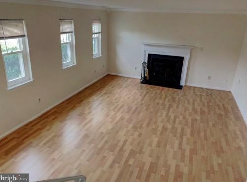 2321 Bedfordshire Cir, Herndon, VA 20191-1604