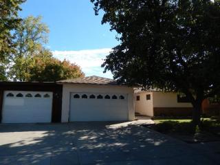5380 Callisch Ave, Fresno, CA 93710-7020
