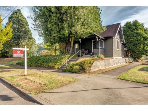 6802 Montana Ave, Portland OR  97227-1123 exterior
