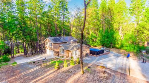 4328 Empire Creek Cir, Virner, CA 95634-9616