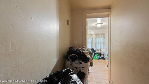 1512 Summerfield Ave, Tinton Falls NJ 07712-6918 exterior