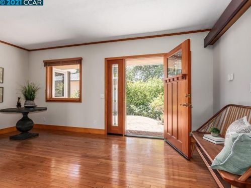 19 El Gavilan Rd, Orinda, CA 94563-1907