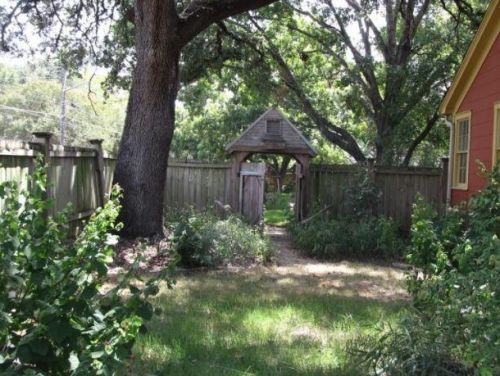 1700 30th St, Austin TX  78703-1824 exterior