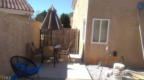 131 Gdn Walk, Stockbridge GA 30281-7335 exterior