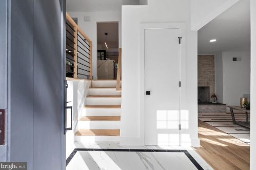 2 Hornor Ln, Princeton NJ  08540-3937 exterior