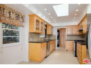 231 20th St, Santa Monica CA  90402-2411 exterior