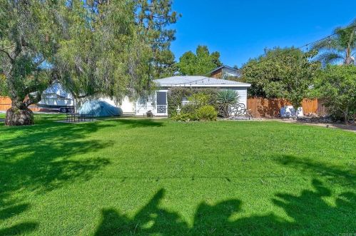 1315 Pine Ave, Carlsbad, CA 92008-1941