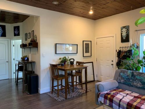 6311 Felix Ave, Austin TX  78741-2402 exterior