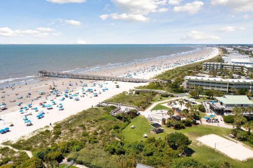 8 Ocean Park Ct, Isle Of Palms SC  29451-2244 exterior
