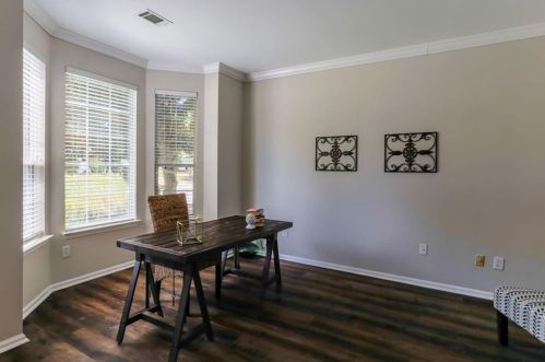 5055 Baywood Dr, Roswell, GA 30076-4242