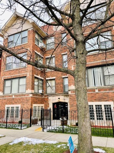 6719 Merrill Ave, Chicago, IL 60649-1107