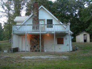 1670 Juno Bargerton Rd, Lexington, TN 38351-6324
