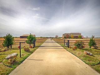 12801 Morgan Rd, Yukon, OK 73099-8235