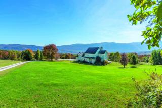 38 Old Maple Ln, Mount Tabor VT  05739-9709 exterior