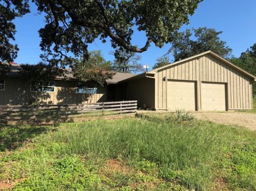 8817 Hilltop Rd, Argyle TX  76226-5060 exterior