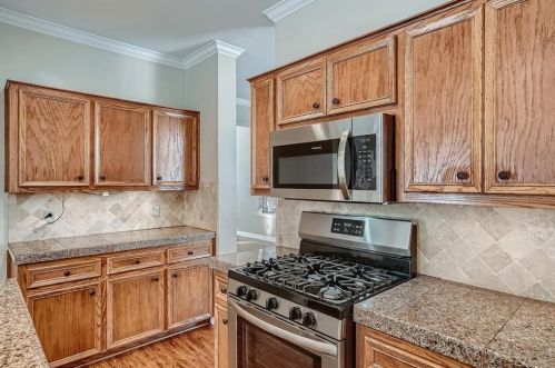 1106 Briargate Dr, Austin TX  78753-2050 exterior