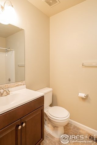 1214 Belle Dr, Loveland CO 80537-3704 exterior