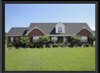 372 Bell Rd, Morrison, TN 37357-3318