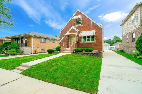 5627 New England Ave, Chicago, IL 60638-3214