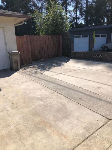 610 Holly Dr, Lodi, CA 95240-1964