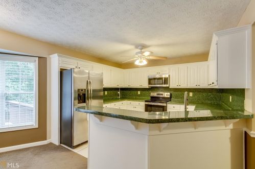 46 Eades Dr, Commerce, GA 30529-4598