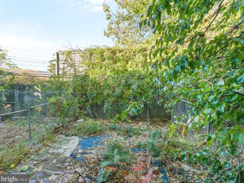 3336 22nd St, Philadelphia PA 19140-4705 exterior