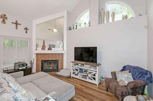 2260 Collinworth Dr, Marietta, GA 30062-2909