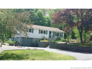 14 Bush Hill Dr, Niantic, CT 06357-1805