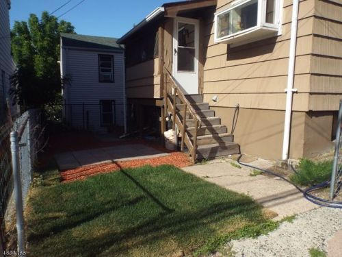 251 Dixon Ave, Paterson, NJ 07501-3307