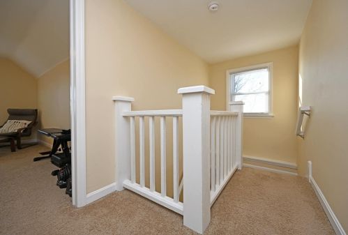 221 Harvest Ln, Cincinnati OH exterior