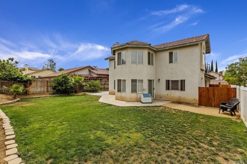 8554 Rosemary Dr, Riverside CA  92508-2965 exterior