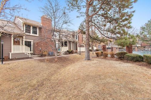 2004 Helena St, Denver CO  80013-4011 exterior