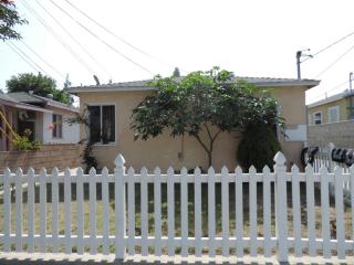 14312 Orange Ave, Paramount, CA 90723-3102