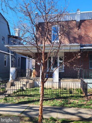 7016 Hegerman St, Philadelphia, PA 19135-1911