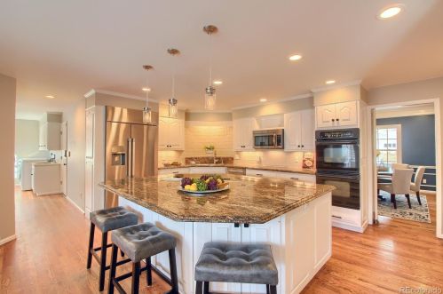 6324 Stanford Ave, Englewood CO 80110-5579 exterior