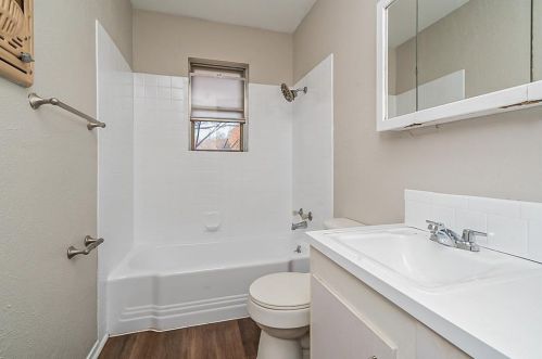 4812 Stanley Keller Rd, Fort Worth TX  76117-1242 exterior