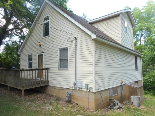 557 Mississippi Dr, Festus, MO 63028-1162