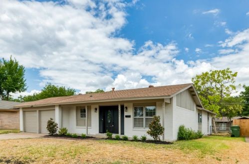 4021 Clemson Dr, Garland, TX 75042-5228