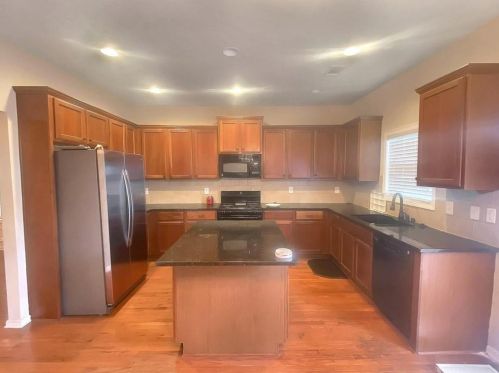 3867 Lake Sanctuary Way, Atlanta GA  30349-1898 exterior