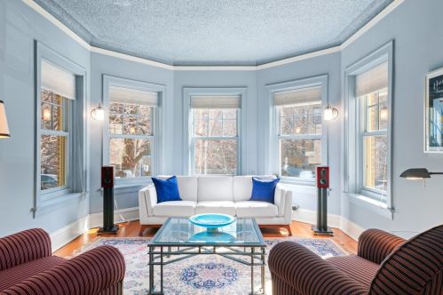 542 Brompton Ave, Chicago, IL 60657-1874