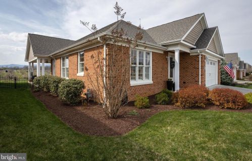 1092 Magnolia Ct, Woodstock, VA 22664-2093