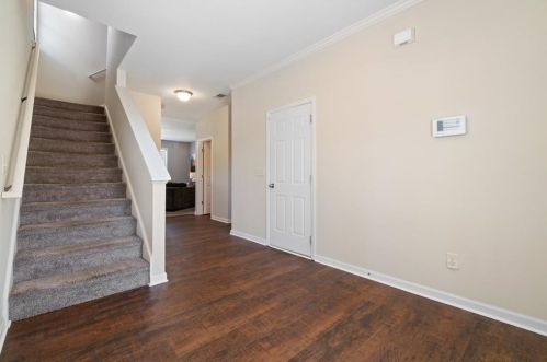 421 Fernbay Dr, Atlanta GA  30331-8957 exterior