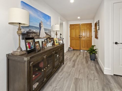 2009 Williams St, Santa Ana CA 92705-7841 exterior