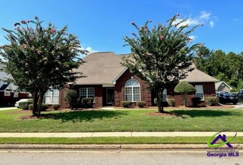 106 Estates Way, Warner Robins, GA 31088-3106