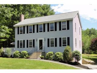 16 Wimbledon Dr, Londonderry, NH 03053-3038