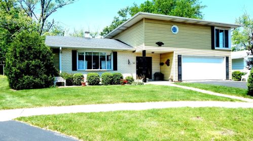 10 Laurel Ct, Crete, IL 60417-3015