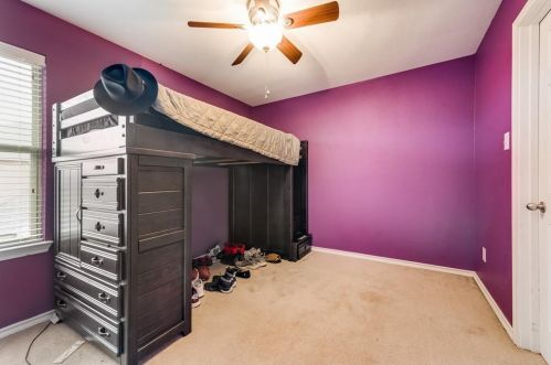 5568 Thunder Bay Dr, Fort Worth TX  76119-8505 exterior