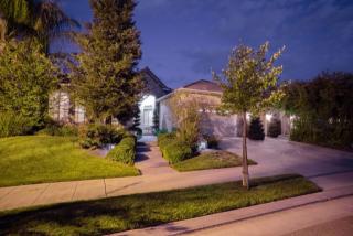 1849 Carson Ave, Clovis, CA 93619-7413
