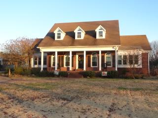 104 Afton Dr, Corinth, MS 38834-8644